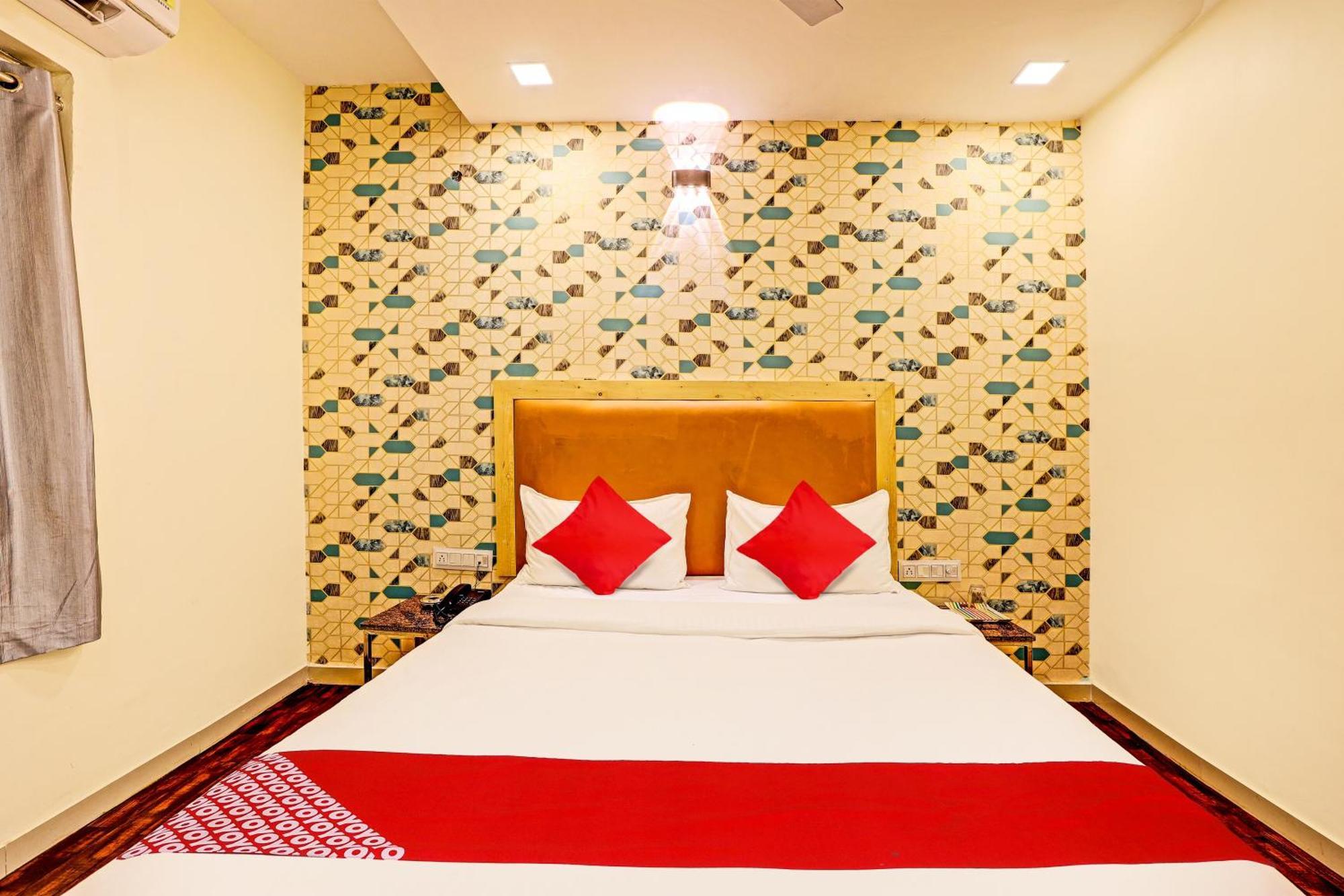 Hotel O Alexa Ahmedabad Exterior foto